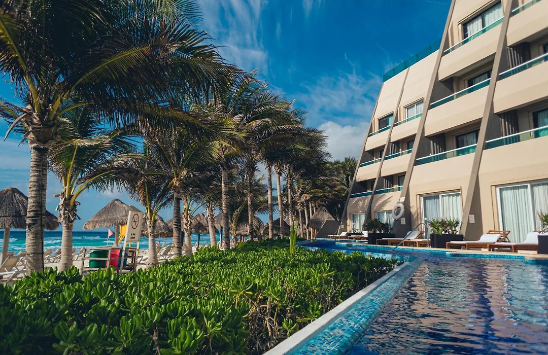 Flamingo Cancun All Inclusive-1